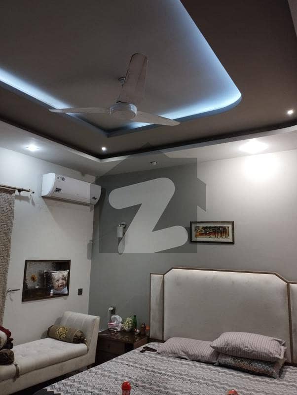 کیولری گراؤنڈ لاہور میں 3 کمروں کا 10 مرلہ مکان 3.4 کروڑ میں برائے فروخت۔