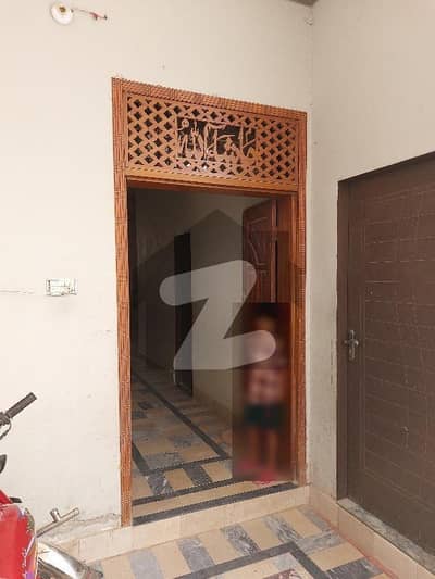 سخی سرور کالونی رحیم یار خان میں 5 کمروں کا 10 مرلہ مکان 92 لاکھ میں برائے فروخت۔