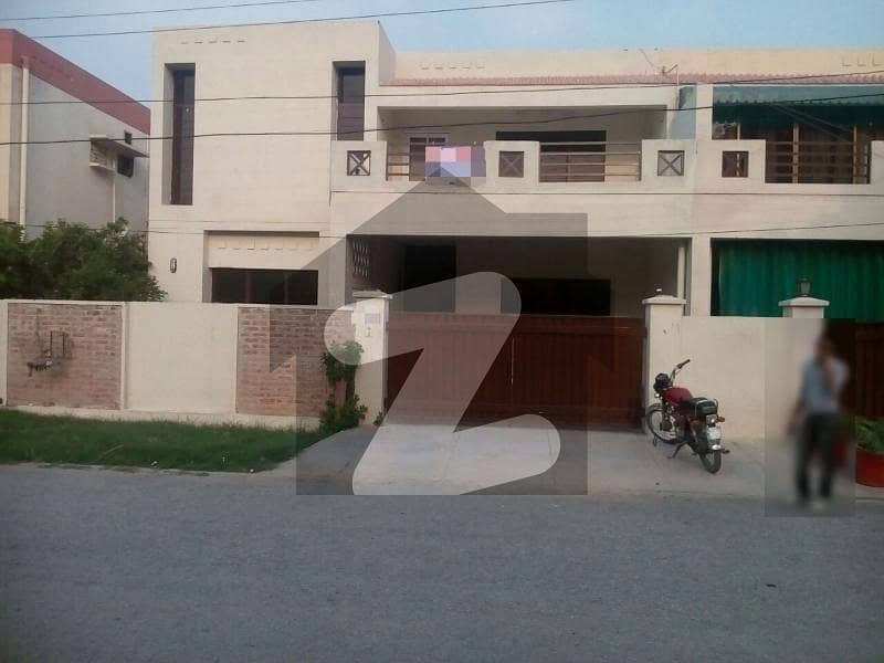 10 Marla, 3-bedroom's & Study Room, House Available For Sale In Askari-09 Lahore Cantt.