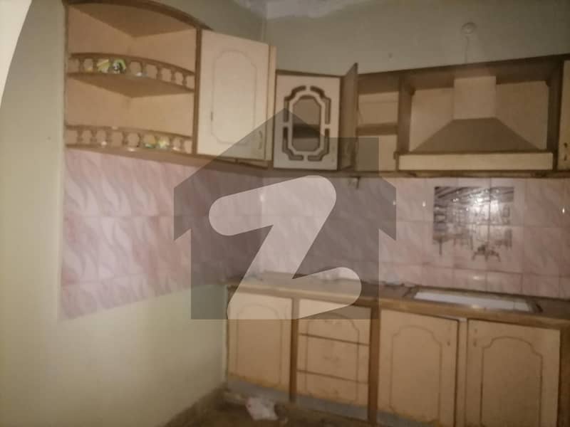 To sale You Can Find Spacious Flat In Mehmoodabad Number 3