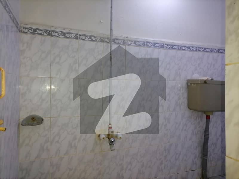 محمودآباد نمبر 4 محمود آباد کراچی میں 2 کمروں کا 2 مرلہ فلیٹ 28.5 لاکھ میں برائے فروخت۔