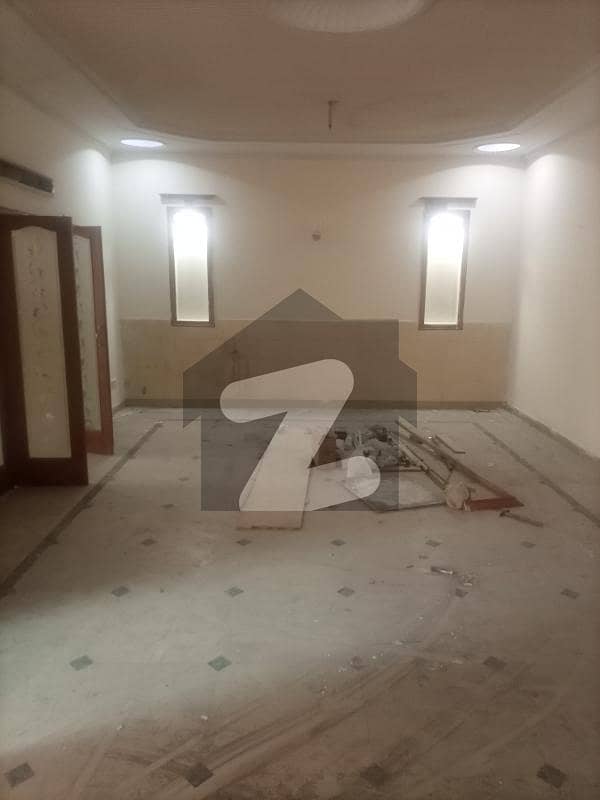 جوہر ٹاؤن فیز 1 جوہر ٹاؤن لاہور میں 10 کمروں کا 1.2 کنال مکان 2.75 لاکھ میں کرایہ پر دستیاب ہے۔