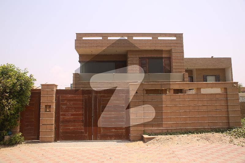 D-4 Darakshan Villa For Sale. Main Sea facing makes its location ideal. Extra Land Available and can be used for sitting Garden.