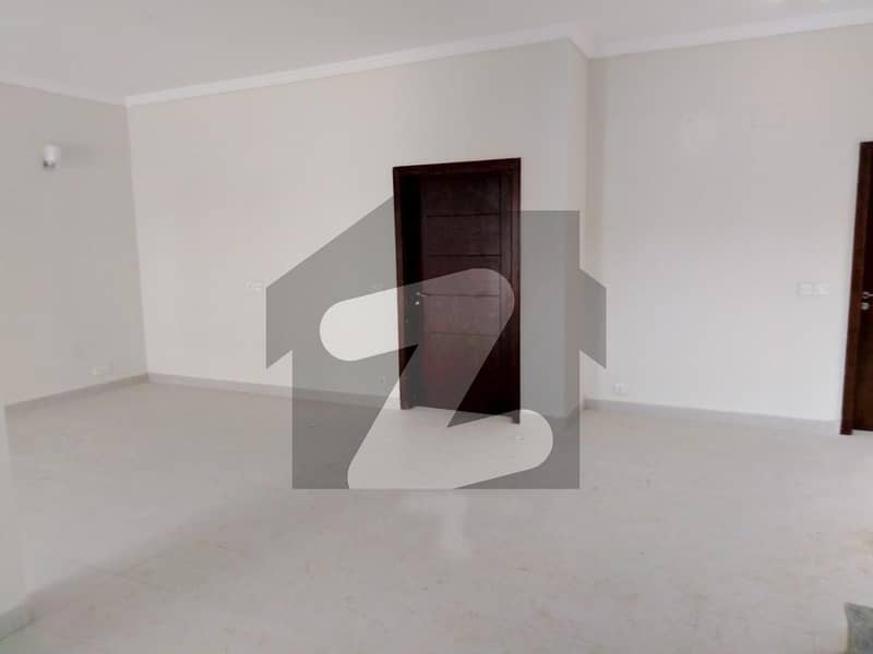 1530 Square Feet Spacious House Is Available In Gulistan-E-Jauhar - Block 17 For Rent