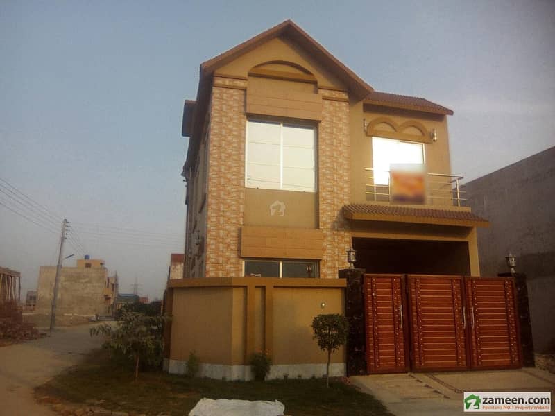 Double Storey Corner House For Sale