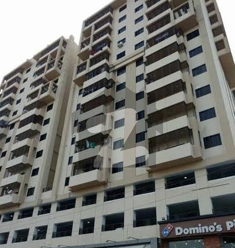 کامران چورنگی کراچی میں 2 کمروں کا 6 مرلہ فلیٹ 1.35 کروڑ میں برائے فروخت۔