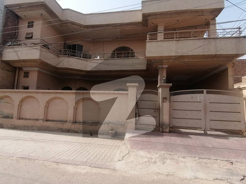 10 Marla Lower Portion Is Available For rent In Khan Village