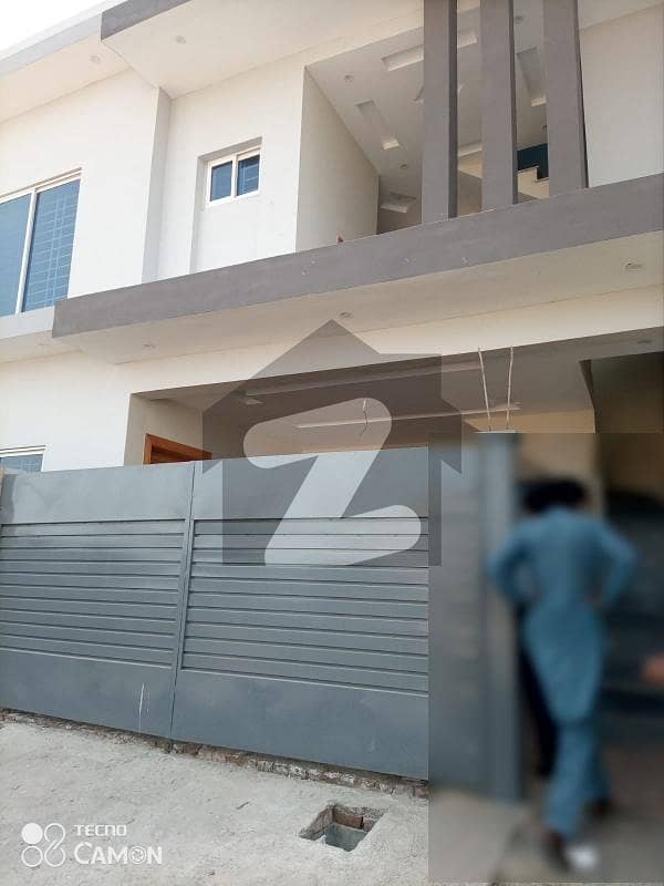 5 Marla dubble story house for Rent in Wapda Town phase 1 block E Multan
Demand 45000
3 bedroom
1 drawing
2 kitchen
2 TV launch
Big garage
Store
Brand New house