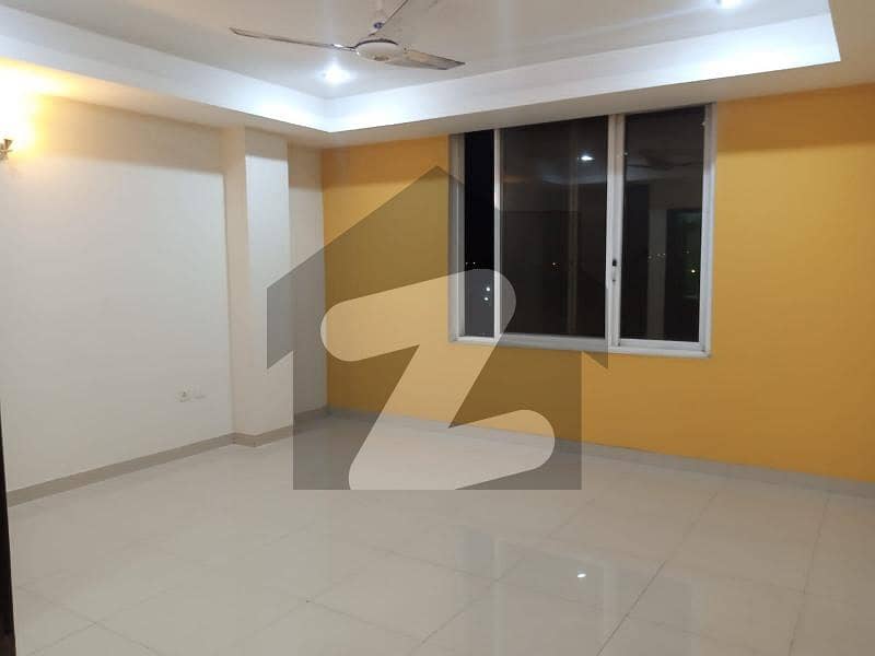 F-11 Eaxtive Hight 3 bedroom  Attached Washroom Tv  Kitchen  Beautiful Apparent  Available For Rent More Details Please Contact Me