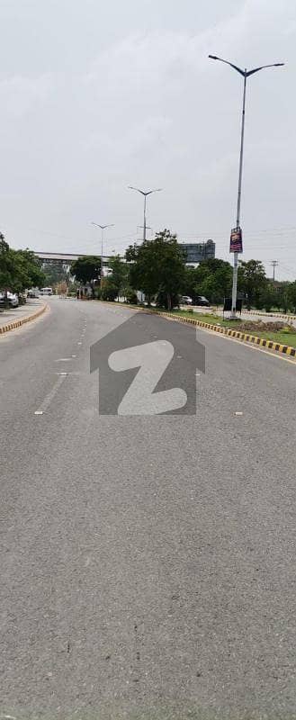 ایس جی گارڈن بیدیاں روڈ لاہور میں 6 مرلہ رہائشی پلاٹ 28.5 لاکھ میں برائے فروخت۔