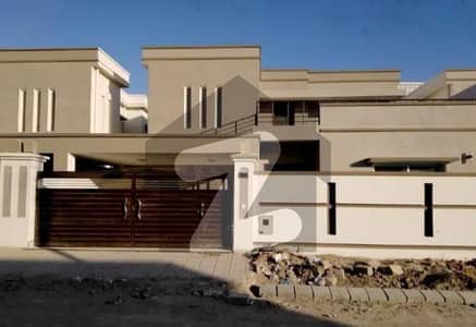 فالکن کمپلیکس فیصل کراچی میں 5 کمروں کا 14 مرلہ مکان 1.4 لاکھ میں کرایہ پر دستیاب ہے۔