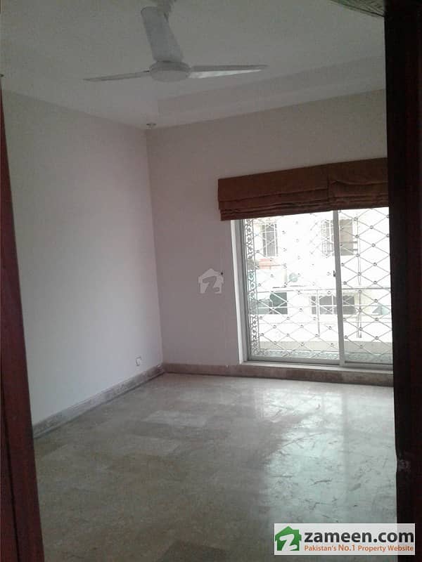 13 Marla Full House Available For Rent In Guldasht Town