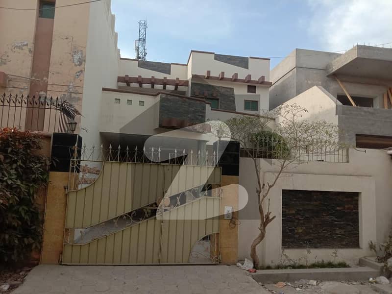 Gorgeous 9 Marla House For sale Available In Khayaban Colony 2