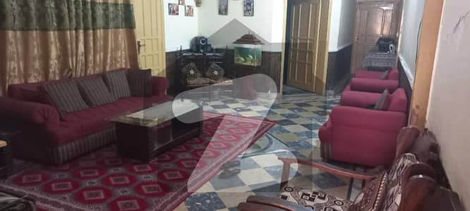 فیصل کالونی راولپنڈی میں 8 کمروں کا 8 مرلہ مکان 2.2 کروڑ میں برائے فروخت۔