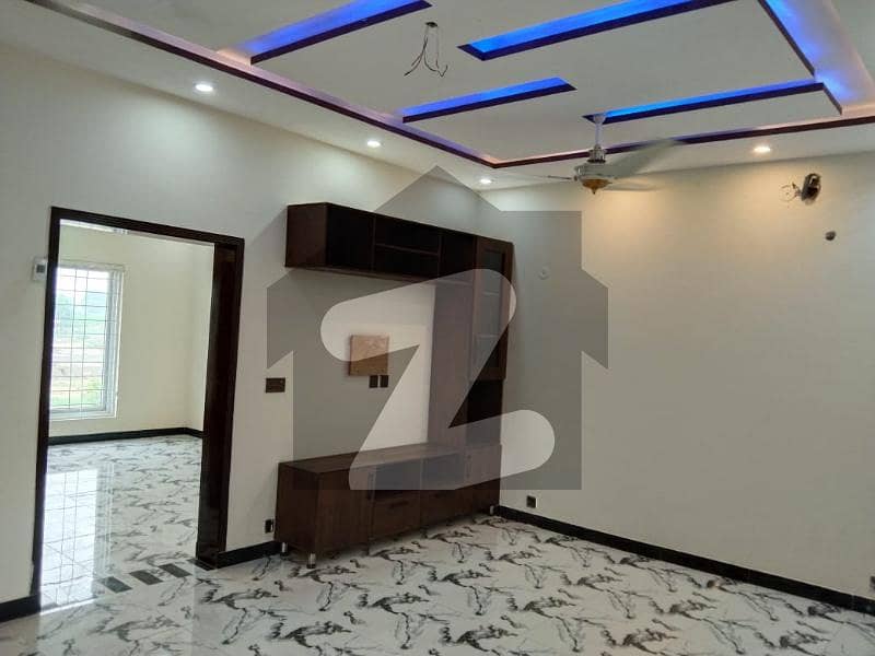 Brand New Upper Portion On Rent Available In Bahria Town Lahore (su)