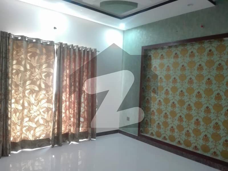 Get An Attractive House In Lahore Under