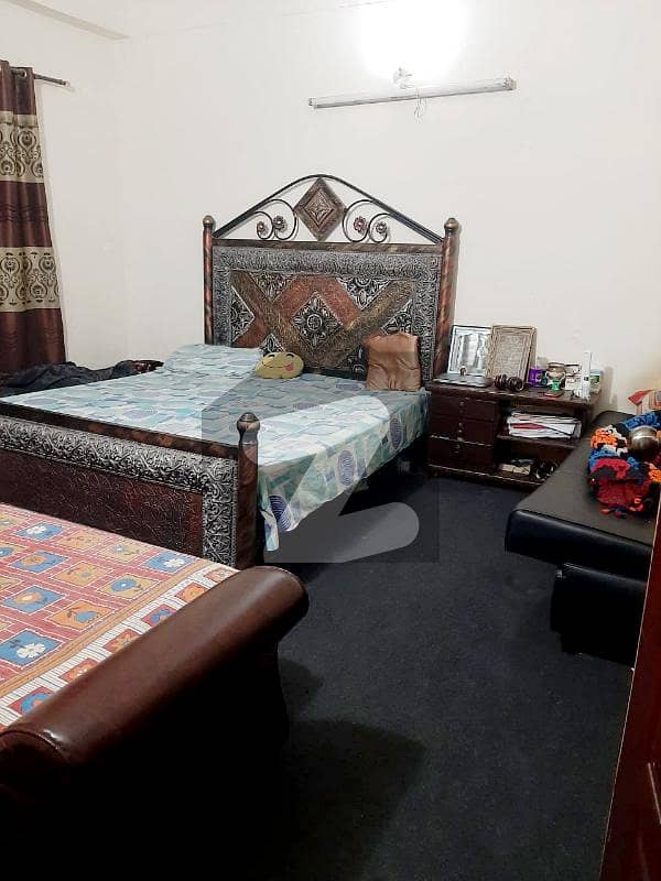یو ای ٹی ہاؤسنگ سوسائٹی لاہور میں 2 کمروں کا 5 مرلہ فلیٹ 70 لاکھ میں برائے فروخت۔