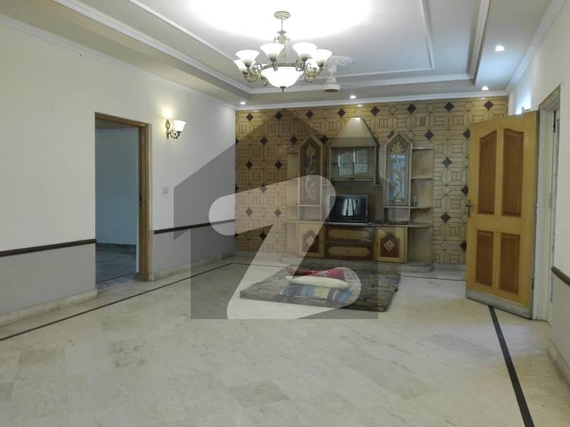 Stunning House Is Available For sale In Allama Iqbal Town - Badar Block