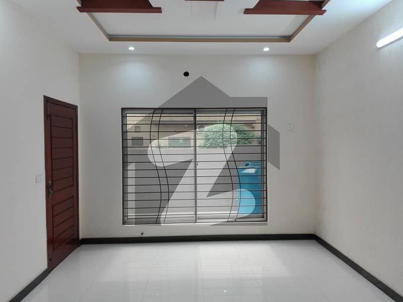 10 Marla Lower Portion For rent Is Available In Wapda Town Phase 1 - Block E2