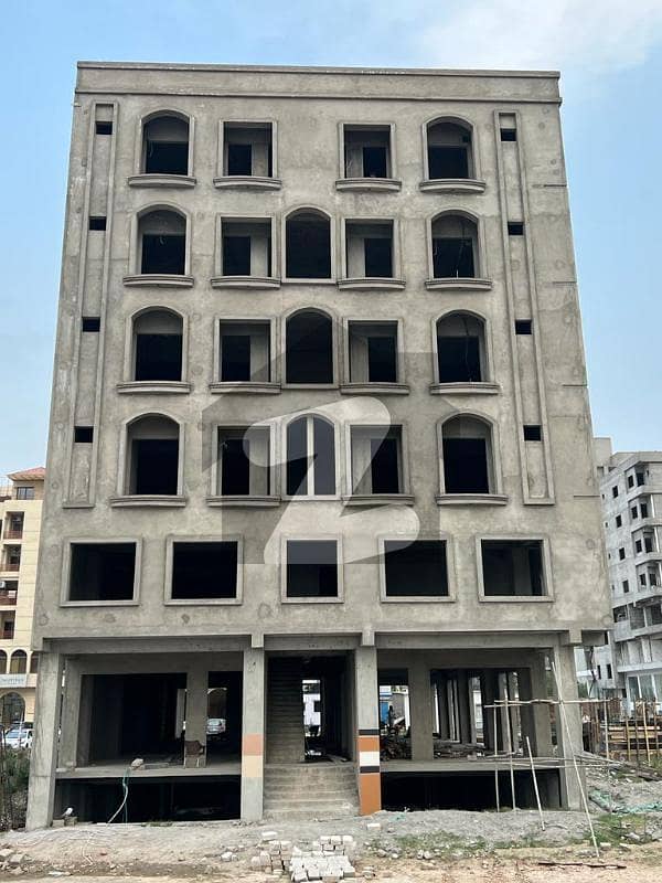 Good 1140 Square Feet Flat For Sale In Gulberg Business Square