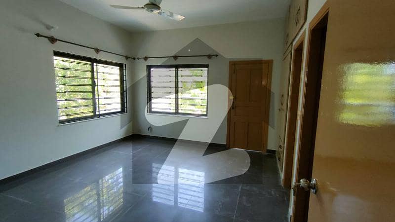 2700 Square Feet Upper Portion In G-8 For Rent