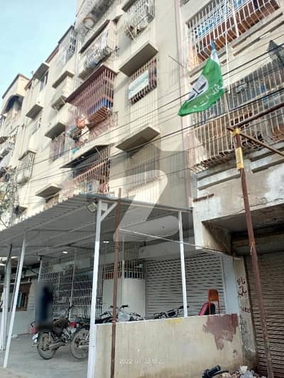 نارتھ کراچی - سیکٹر 11-C / 3 نارتھ کراچی کراچی میں 3 کمروں کا 3 مرلہ فلیٹ 36 لاکھ میں برائے فروخت۔