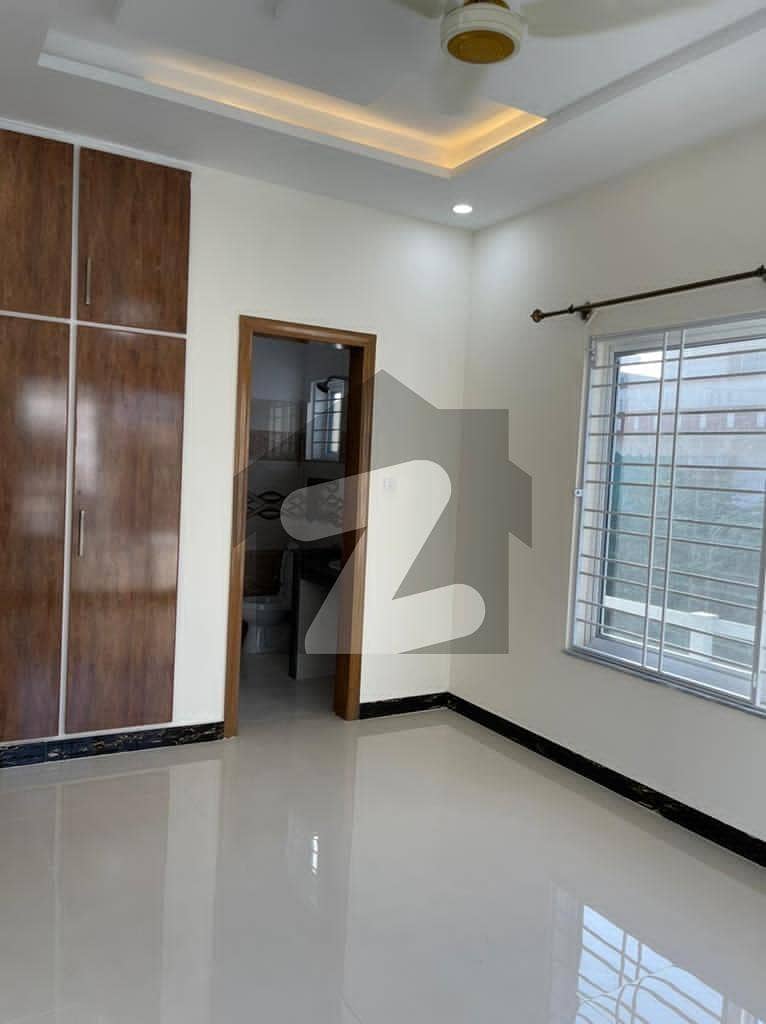 House For sale In Rs. 180,000,000