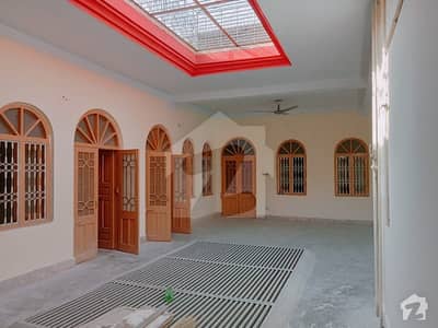 2250 Square Feet House Is Available In Machine Mohalla No 2