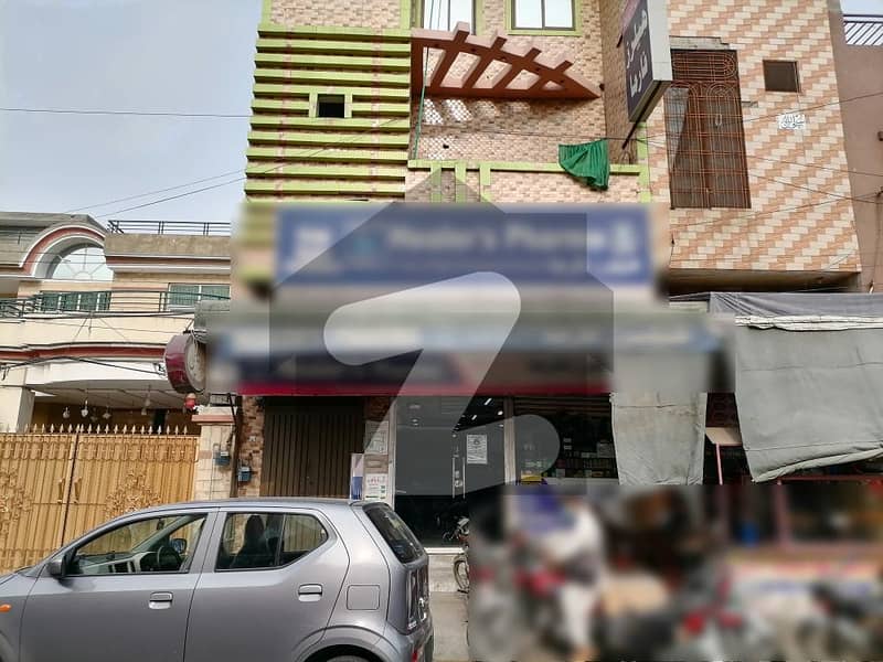 کینال بینک ہاؤسنگ سکیم لاہور میں 4 مرلہ عمارت 3.6 کروڑ میں برائے فروخت۔