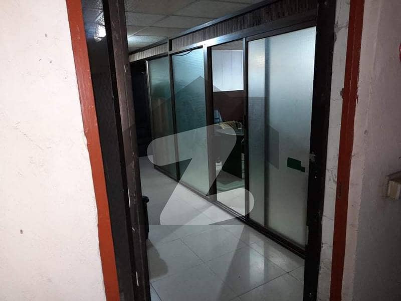 Office Available For Rent In Fortress Near Bundu Khan.