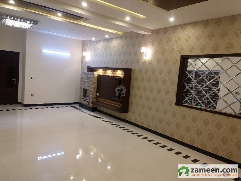 10 Marla Brand New Bungalow For Sale In Wapda Town