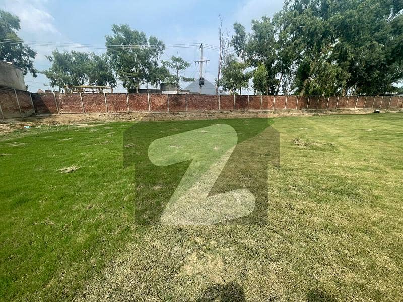 13 Marla Ideal Location Commercial Plot Available For Sale