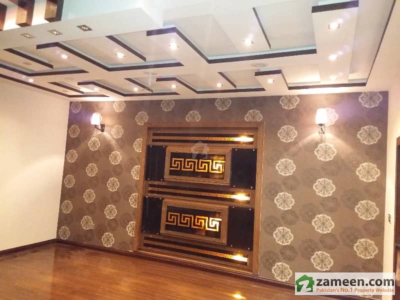 1 Kanal Brand New Bungalow For Sale With 3d Cinema