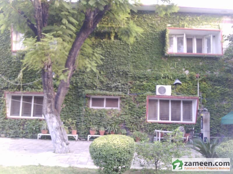 Residential Home 10 Kanal For Sale