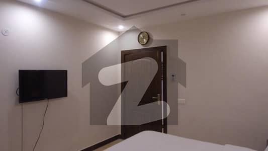 ڈی ایچ اے فیز 3 ڈیفنس (ڈی ایچ اے) لاہور میں 3 کمروں کا 10 مرلہ فلیٹ 2.4 لاکھ میں کرایہ پر دستیاب ہے۔