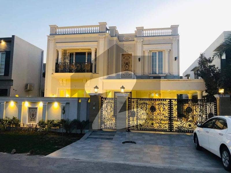 1 Kanal Out Standing Elegant Design House For Sale