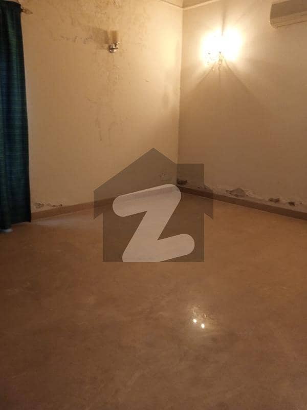 10 Marla Lower Portion For Rent In Phase 5 A Block Dha Lahore