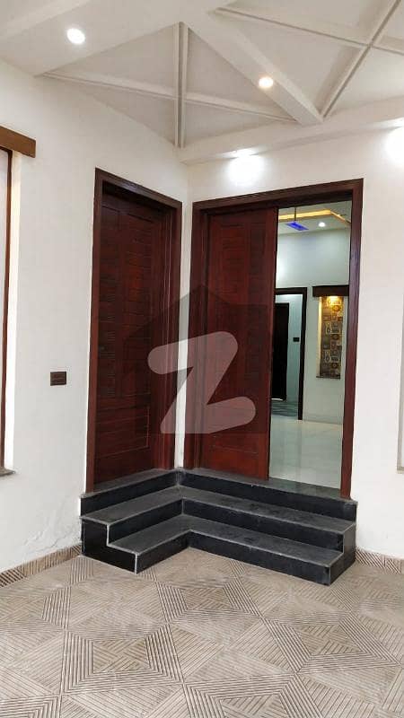 ایڈن آچرڈ فیصل آباد میں 3 کمروں کا 5 مرلہ مکان 45 ہزار میں کرایہ پر دستیاب ہے۔