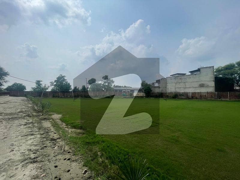 13 Marla Prime Location Commercial Plot Available For Sale