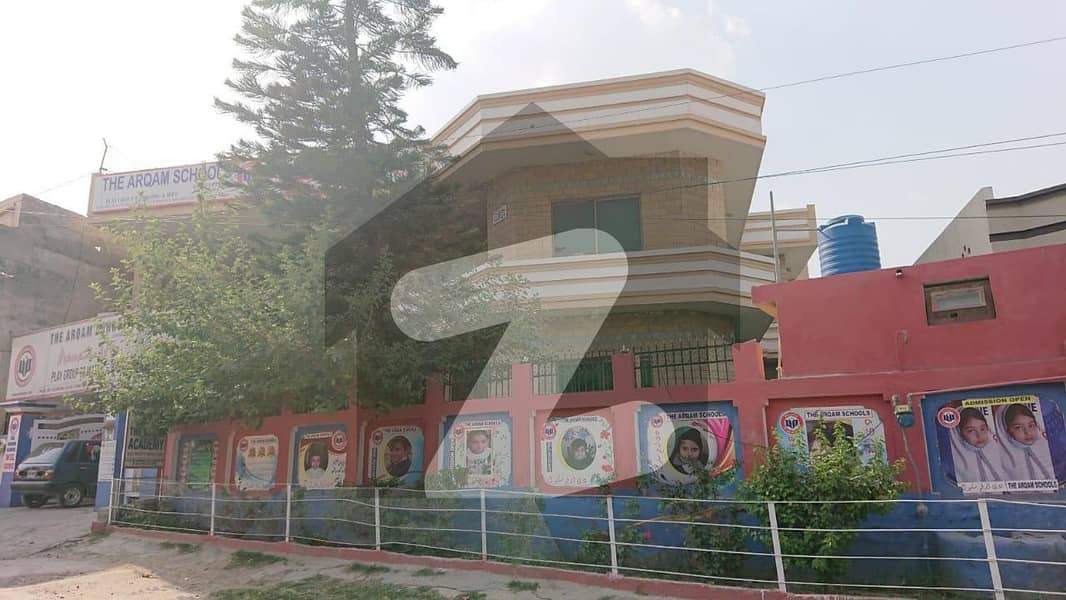 گلشنِ اقبال راولپنڈی میں 1 کنال مکان 3.2 کروڑ میں برائے فروخت۔