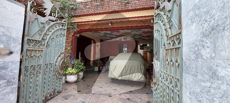 چن دا قلعہ گوجرانوالہ میں 4 کمروں کا 2 کنال مکان 2.25 کروڑ میں برائے فروخت۔