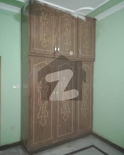 شہباز ٹاؤن چاکرہ راولپنڈی میں 2 کمروں کا 5 مرلہ مکان 20 ہزار میں کرایہ پر دستیاب ہے۔
