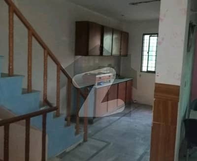 5 Marla Flat For rent In Faisal Town