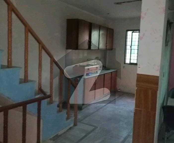 5 Marla Flat For rent In Faisal Town