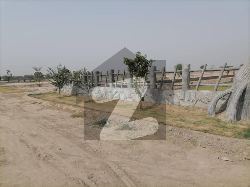 پیراڈائز ویلی ہاؤسنگ سکیم شیخ زید روڈ رحیم یار خان میں 10 مرلہ رہائشی پلاٹ 47.5 لاکھ میں برائے فروخت۔
