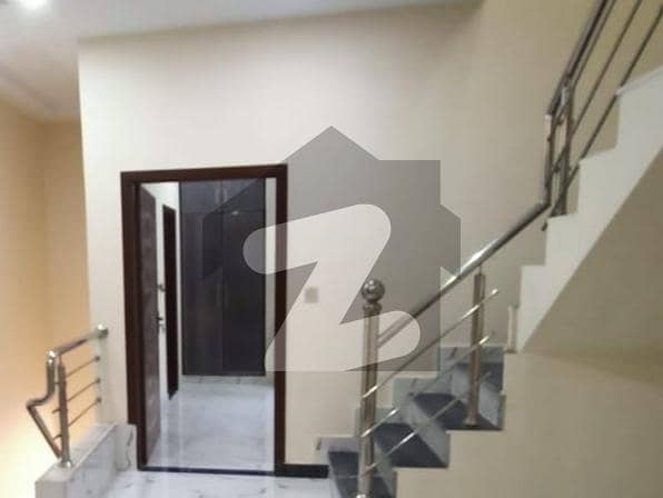 مکہ گارڈن فیصل آباد میں 3 کمروں کا 3 مرلہ مکان 75 لاکھ میں برائے فروخت۔