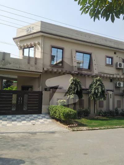 12 Marla Beautiful House For Sale In Punjab Cooperative Housing Society Block E