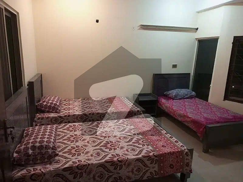 1 Bed Shearing Room Sized 140 Square Feet In Shaukat Khanum Road