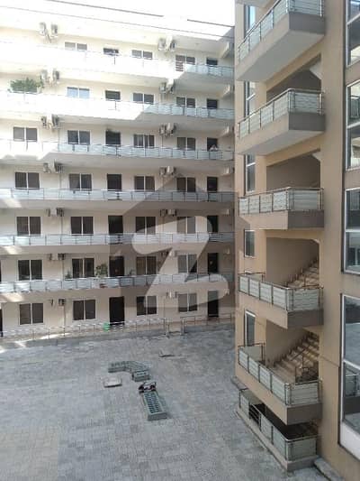 In Executive Heights 3000 Square Feet Flat For Sale
