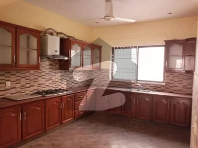Bungalow Upper Portion For Rent In Main Ittehad